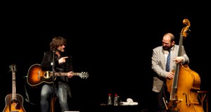 Quique González trae a Almería su gira Desbandados
