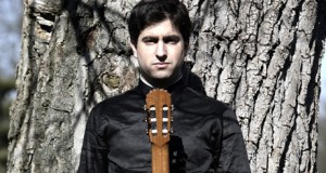 Rafael Aguirre muestra la energía de la nueva generación de guitarristas en el Julián Arcas