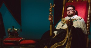 Manu Sánchez llenará el Teatro de Huércal Overa con su humor irreverente