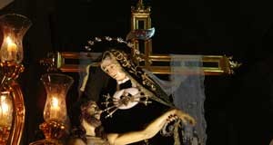 La Legión, Centurias Romanas, y cuatro bandas con la virgen de las Angustias de Cuevas