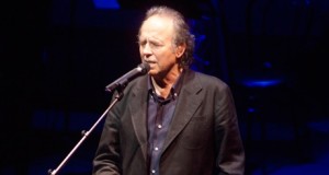 Roquetas disfrutó con un Serrat completamente recuperado