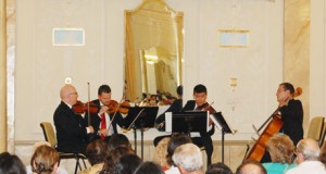 La OCAL en frascos pequeños hace disfrutar con la música de Dvorak y Brahms