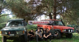 Los roqueteros de Sursalvaje, en la concentración 4×4 de Cádiz