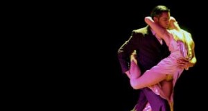 El tango sobre el Hotel Catedral abre una semana llena de propuestas culturales en Almería