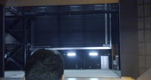 Vera tiene un teatro en el que no se ve el escenario
