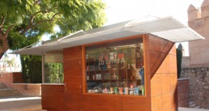 La tienda de La Alcazaba abre de nuevo sus puertas a partir de mañana