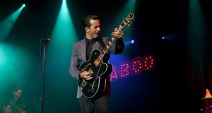 El Toyo retrocede a los años cincuenta con el rock&roll del Desert Wind Festival