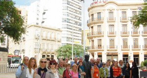 Medio centenar de turoperadores conocen in situ el destino Almería