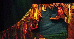 Los escolares de Adra aprenden ‘Una lección animal’
