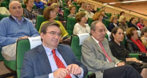 Cerca de 400 mayores se hacen universitarios