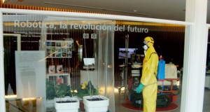 Los robots de la UAL campan a sus anchas en el Parque de las Ciencias
