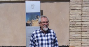 El Convento de la Victoria de Vera se llena con el color de las pinturas de Viktor A. Deli