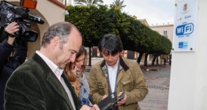 Wifi gratuito en cinco plazas del Casco Histórico de Almería